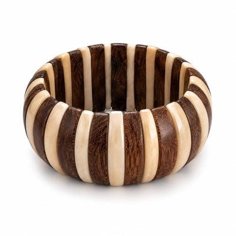 Bracelet manchette en palissandre et os de zébu de Madagascar, segments bruns et crème, fait main