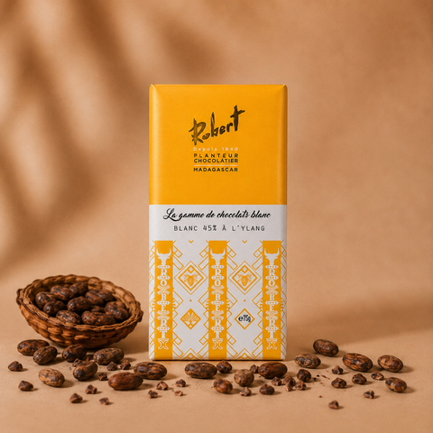 Tablette de chocolat blanc 45% à l'ylang-ylang — Chocolaterie Robert, beurre de cacao de Madagascar (75g)